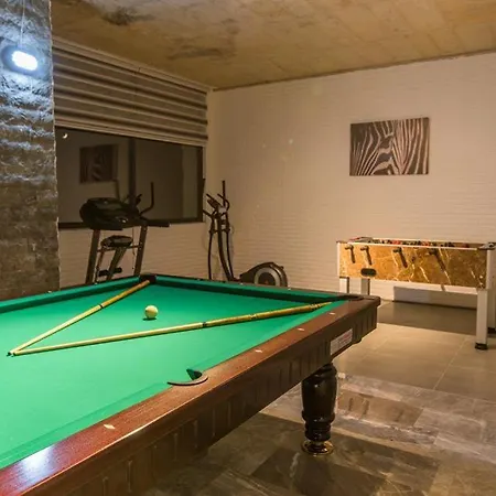 Villa Pelit *